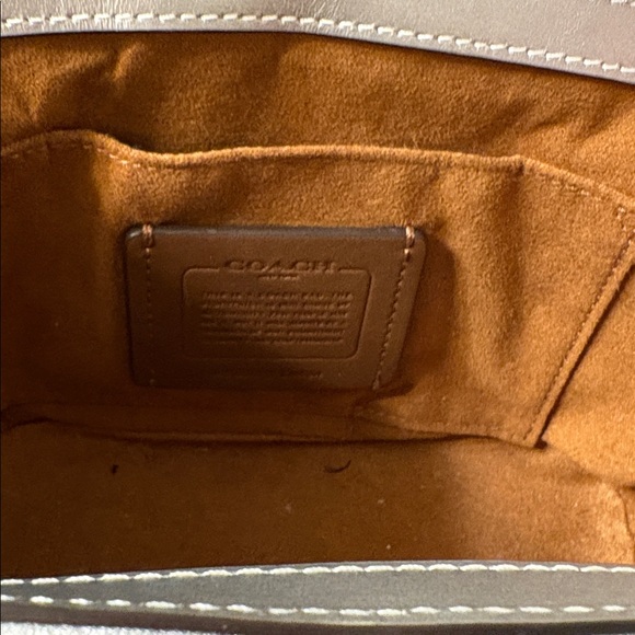 COACH Metallic Silver Crossbody Bag - Picture 8 of 9